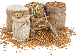 Sacos de frutos secos y legumbres